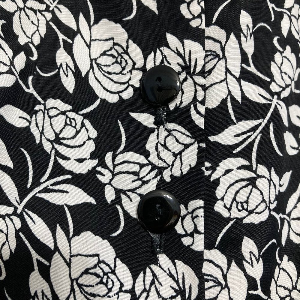 New * Rampage Flowered Romper - Picture 3 of 14